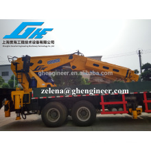 Truck Cargo Loading & Unloading Crane